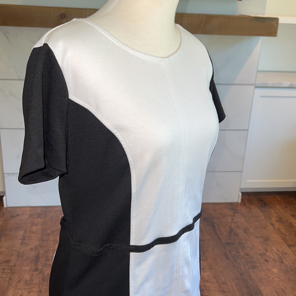 NWT Forever 21 color block short sleeve shirt